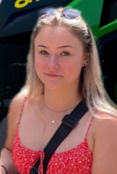 Chloe-Giffen