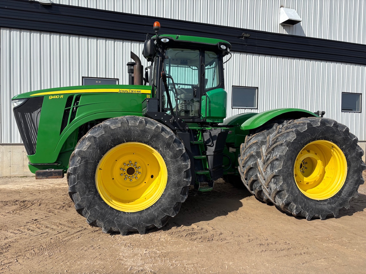 JD 9410R (E93097) – $279,950.00